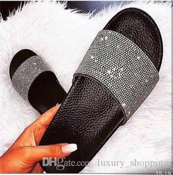 

2019 summer new glitter diamond sandals slipper women pink gold black silver indoor comfortable fashionable leisure beach slippers
