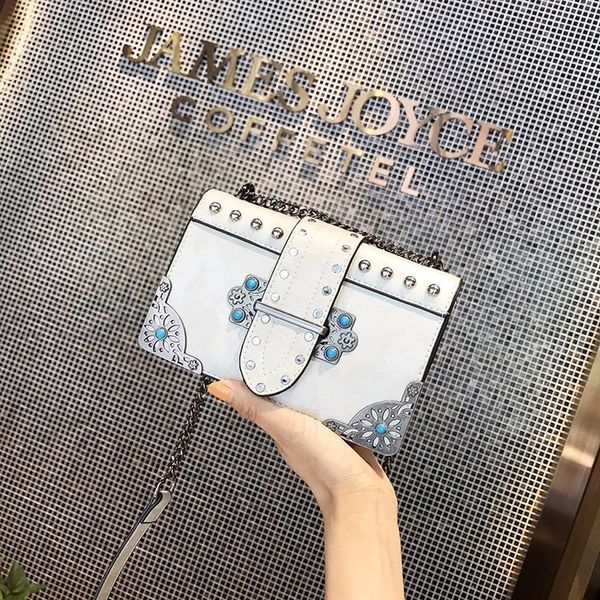 

2020 new young girls rivet shoulder satchel bag vintage party evening clutch purse diamonds women messenger shoulder handbag