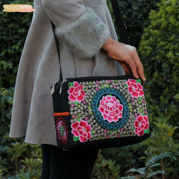 

national embroidery shopping handbagfloral embroidered three zipperr canvas bags ethnic national bohemian lady canvas carrier