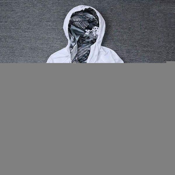 

mens jackets new autumn sun protection coat wind coat summer thin windbreakers outdoor sport camouflage jacket streetwear, Tan;black