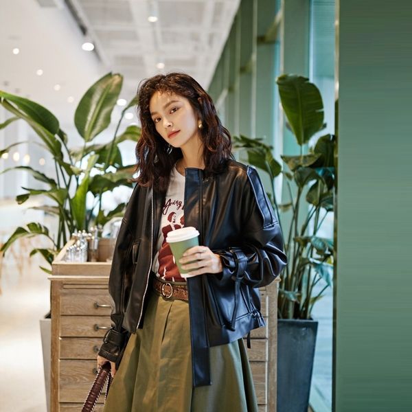 

2019 spring new style soft faux fur jacket fashion zipper black pu short basic coat