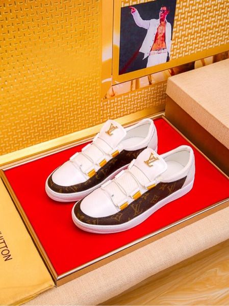 

new men's luxury casual shoes fashion brand autumn and winter design men's shoes classic retro pattern lazy shoes no straps drgs, Black