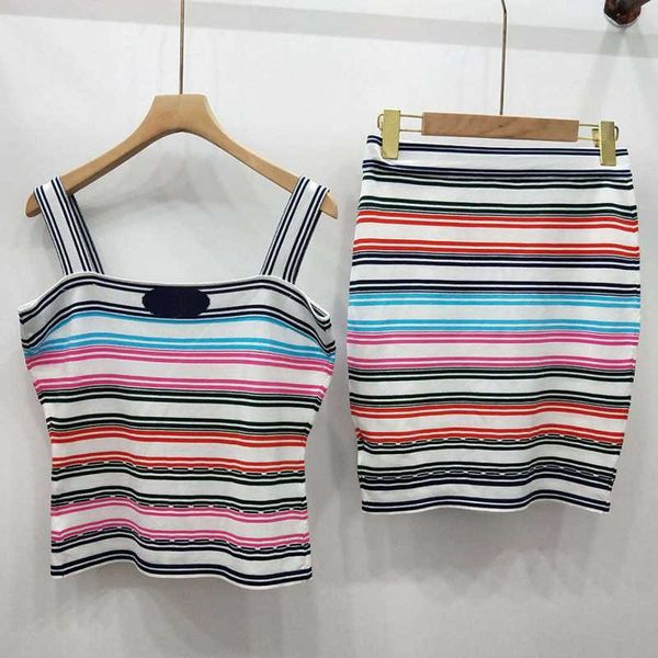 

горячие женщины бренд платье соболезновать пояс без рукавов роскошная рубашка + юбки наборы костюм полосы линии жаккардового переплетения ка, White