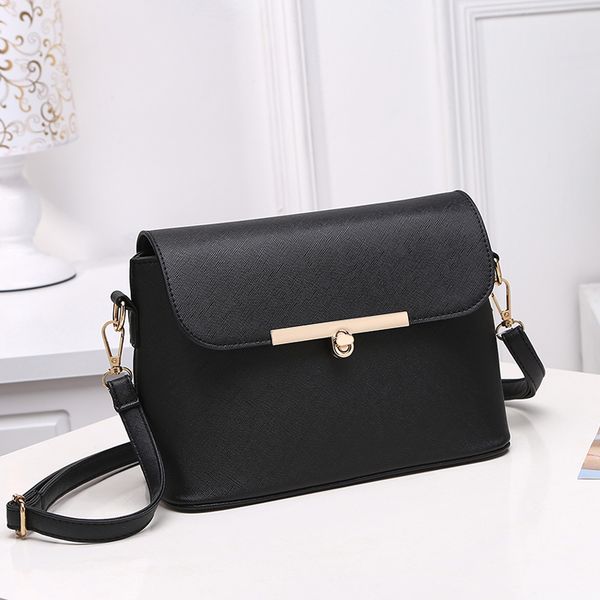 

baggage girls fall 2019 new korean version of women's fashion baggage simple single shoulder slant tide