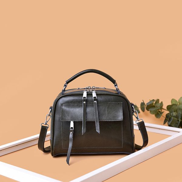 

2019 new leather bag women's shoulder bag simple handbag messenger