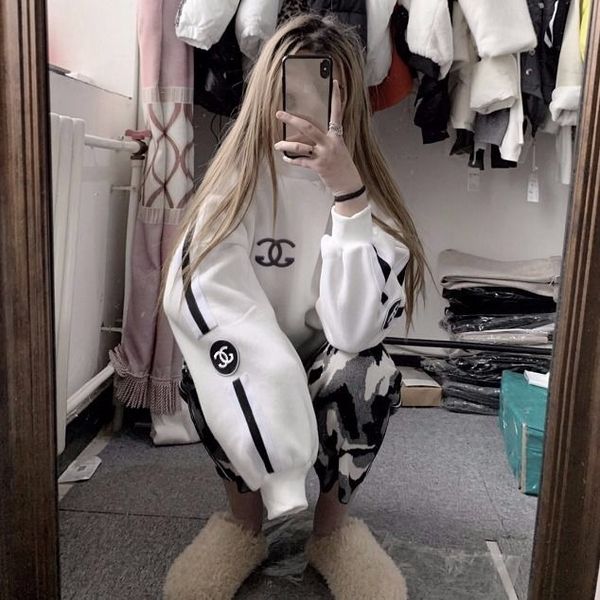 

2019 new pring luxury brand hoodie women channel weat hirt round collar girl long leeve fleece turtleneck pullover chrome