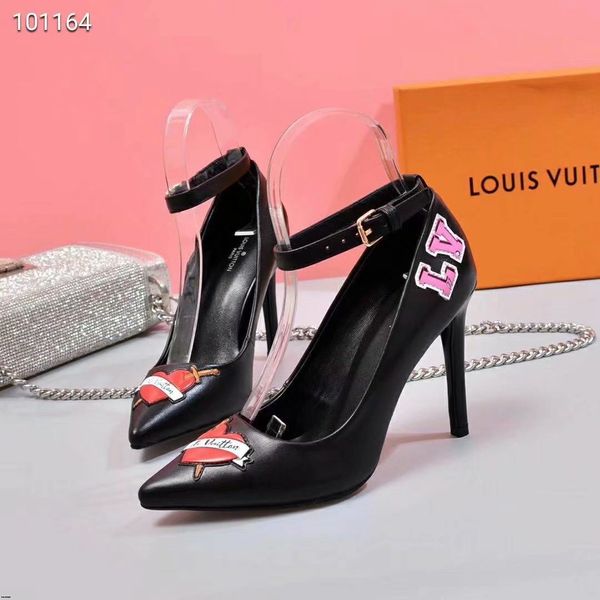

19ss shiny women pumps pointed toe women office shoes lady shoes big size zapatos de plataforma de las mujeres stilettos heels, Black