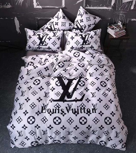 

chic branded cotton letter print quilt fashion bedroom cotton home textiles bedding sets duvet cover sheets pillowcase