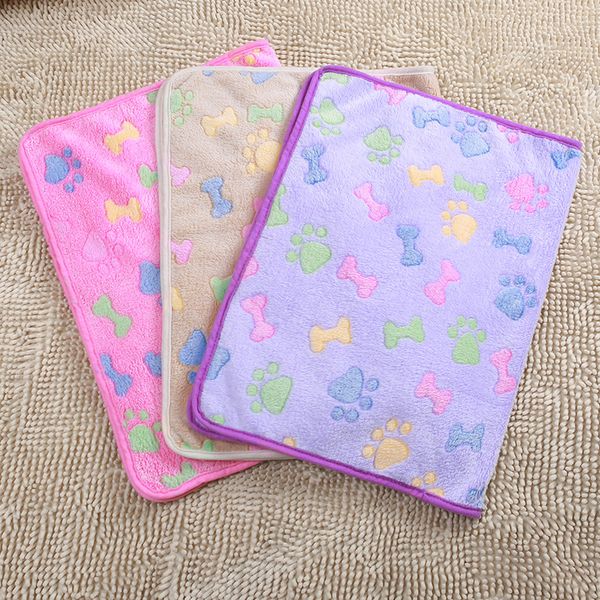 

winter use dog accessories dog blankets fleece warm soft touch 3 color large size dog blanket quilt decoration pets supplier