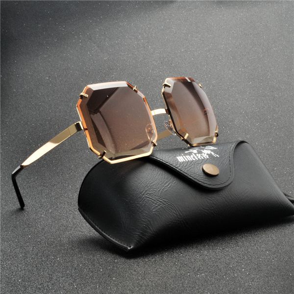 

2019 new fashion men metal frame square punk style gradient sunglasses vintage brand design women clear lens sun glasses fml y200420, White;black