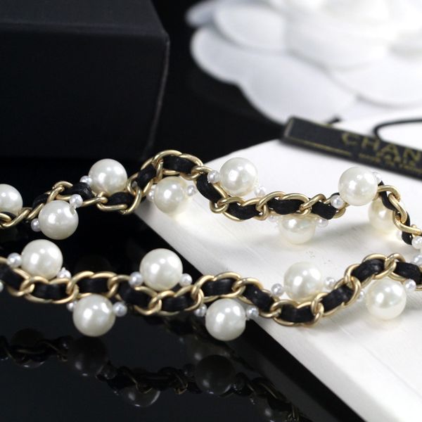 

new korean version small fragrant pearl leather rope necklace brass brooch letter necklace, Black