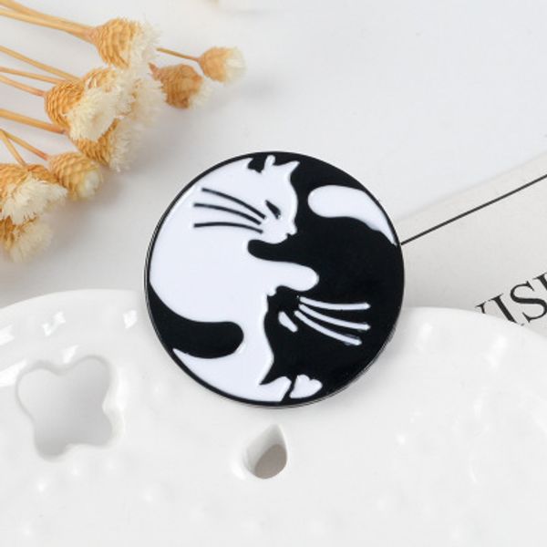 

бесплатная доставка 15 шт. мода черно-белая кошка, холдинг pin-патч милые животные брошь летние аксессуары для ткани воротник значок в качес, Black