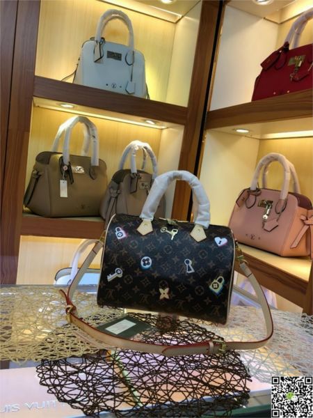 

Оптовая 2019 корейский стиль 20 см Сумка одно плечо Crossbody сумки дизайнеры