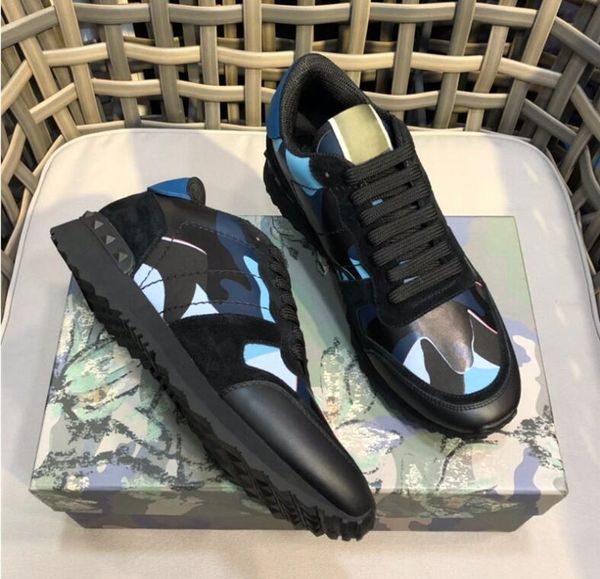 

2020 new classic women's camouflage genuine leather running shoes men rivet fashion sports leisure running shoes stars sneakers, Black