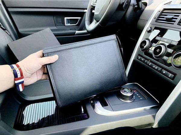 

2020 new men's wrist bags pure leather hand bags fashion multi-functional men's bags, Black;red