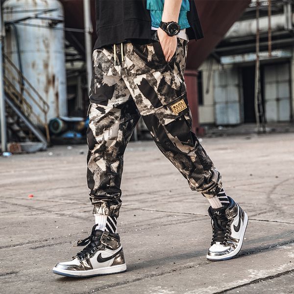

overalls men 2019 spring new korean version of the trend hip hop beam pants men long pants camouflage nine points casual, Black