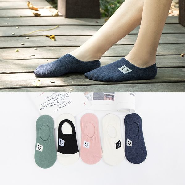 

5 pairs/lot women antiskid sock slippers cute invisible socks cotton summer non-slip boat socks solid color with smile logo, Black;white