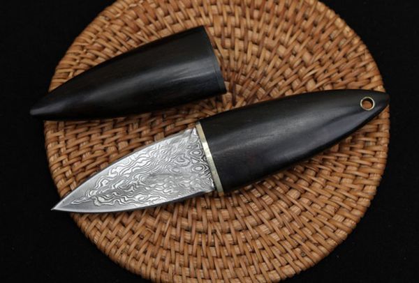 Высокое качество Мини-маленький EDC Pocket Pocket Fired Blade нож Дамаск стальные лезвия деревянные ручка подарочные Кнвисы с лесами