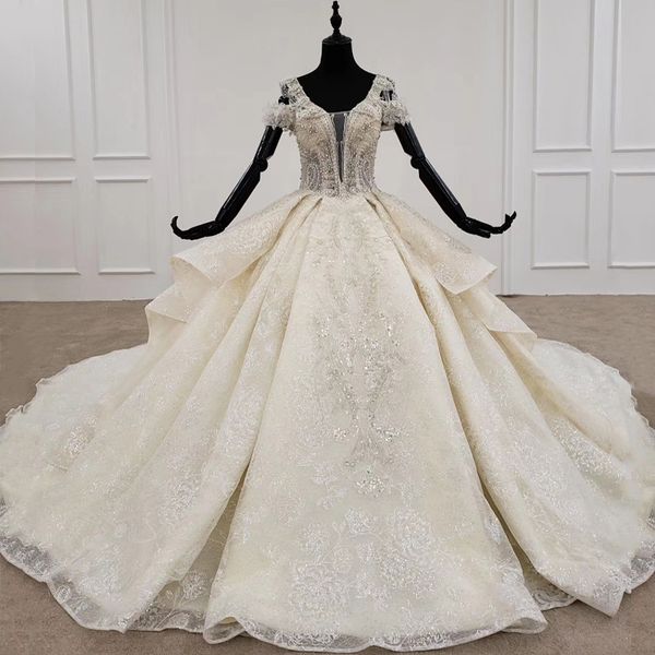 

2020 wedding dress in wedding dresses scoop neck off shoulder sequin ball gown applique plus size wedding dresses vestido de novia boho chic, White