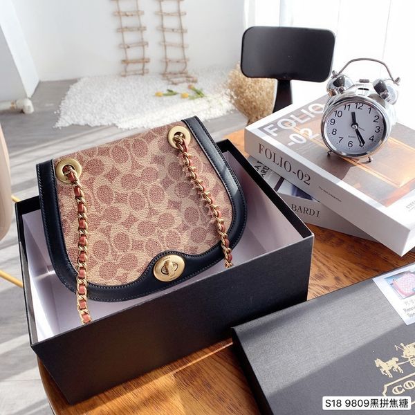 

2020 new fashion bag shopping party charm wild shoulder bag double color splicing371d, Black