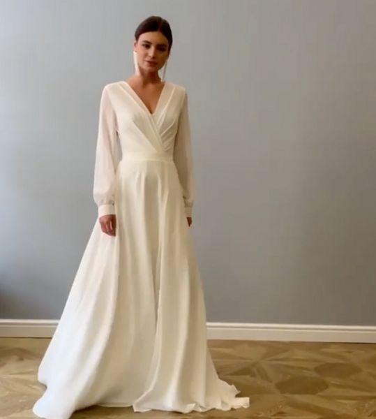 Elegante abito da sposa boemo 2020 A Line Chiffon modesto semplice sexy scollo a V alta fessura donne abiti da sposa taglie forti