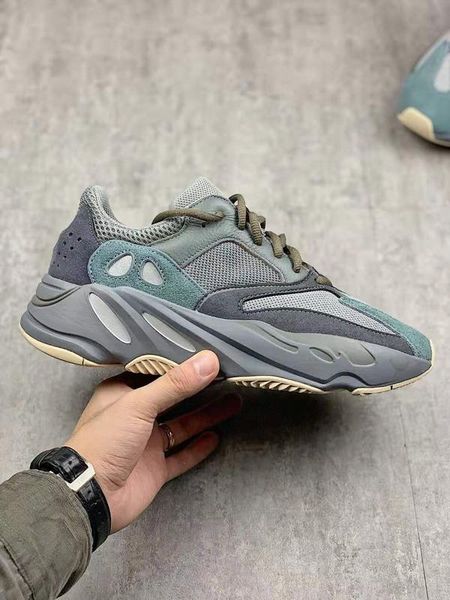 

с коробкой) бесплатная доставка 2019 700 teal синий sneaker мужчины женщины лучшие качества кроссовки
