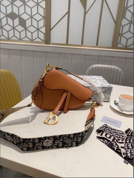 

new product 2020 ladies fashion trend personality underarmbag shoulder bag fashion simple wild messenger bag backpack shoulder bag