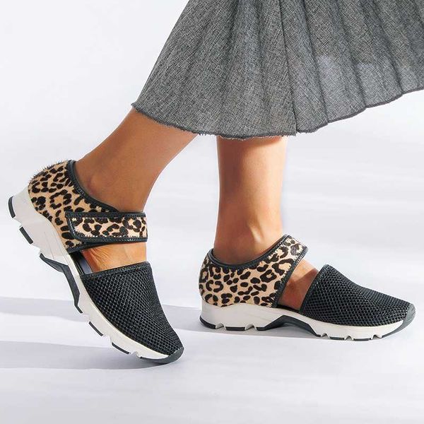 

mesh breathable summer walking shoes fashion beach sandals comfort sport sneaker seasons flat sole shoes ladies outdoor footwear
