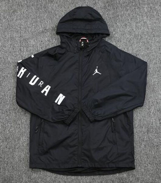 

P g wind coat jacket with hat 18 19 pari aint germain training uniform rain coat wind coat p g black white football jacket