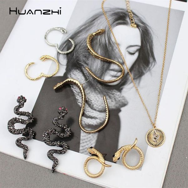 

huanzhi 2019 new lifelike snake various shapes metal fashion cool girl personality stud earrings for women party travel jewelry, Golden;silver