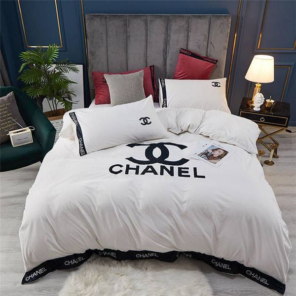 White Color Home Use Embroidered Quilt Cover Daily Soft Fleece
