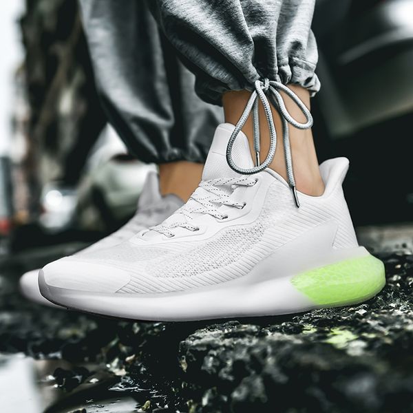 

new fashion 2020 outdoor sports shoes jogging men's breathable shoes couple sports reflective trend wild comfort