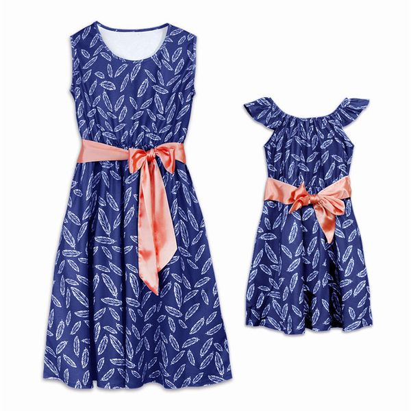 

mother and daughter matching white feather pattern printed knee-length dresses sleeveless pink ribbon belt family dress, Blue