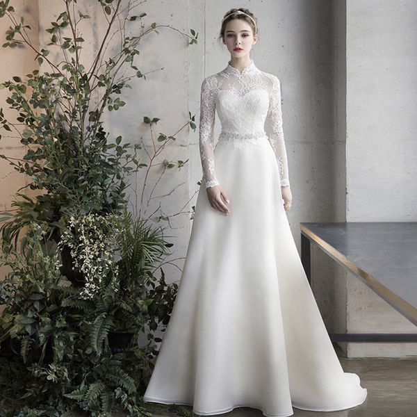 

vintage long sleeves wedding dresses with crystal 2019 lace appliques bridal gowns robe de mariage, White