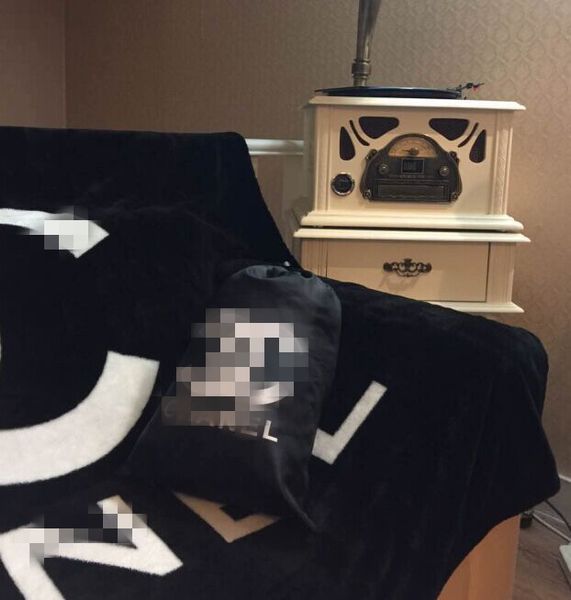 

Бренды дизайн письмо одеяло черный принт лето Cappa 1.5*2 м Полный размер мода Одеяло для мужчин и женщин