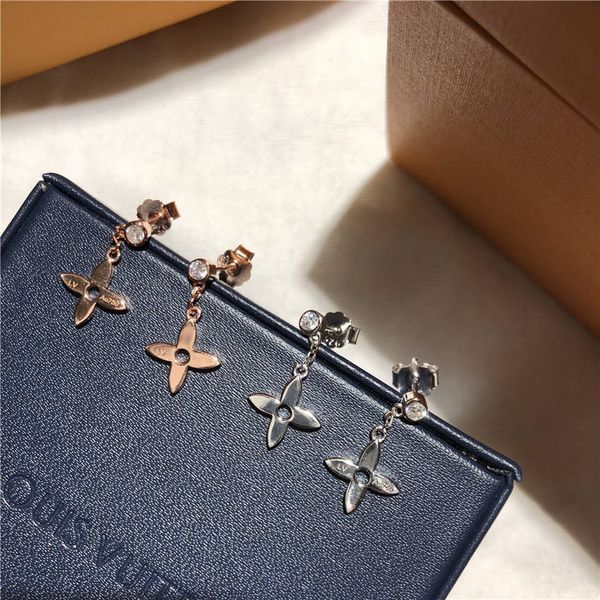 

Oscila & Candelabro naomihouse