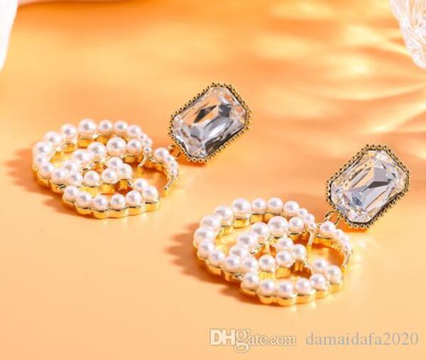 

2020Fashion temperament high quality crystal rhinestone pearl letter female simple trend earrings ear jewelry