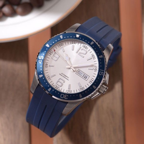 

luxury mens designer watch automatic mechanical movement mineral tempered glass week date blue rubber strap mechanical watch with box x127, Slivery;brown