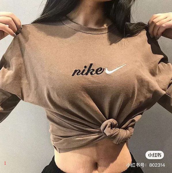 

женщины дизайнер футболка бренд мода тройники топы дышащие свободные шорты рукава nk письма роскошные скользящие одежда леди lr200332, White