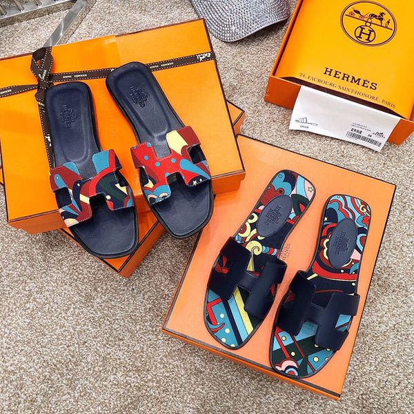 

New fa hion luxury de igner women hoe flat lipper genuine leather bottom andal ummer broken flower cloth flip flop with box