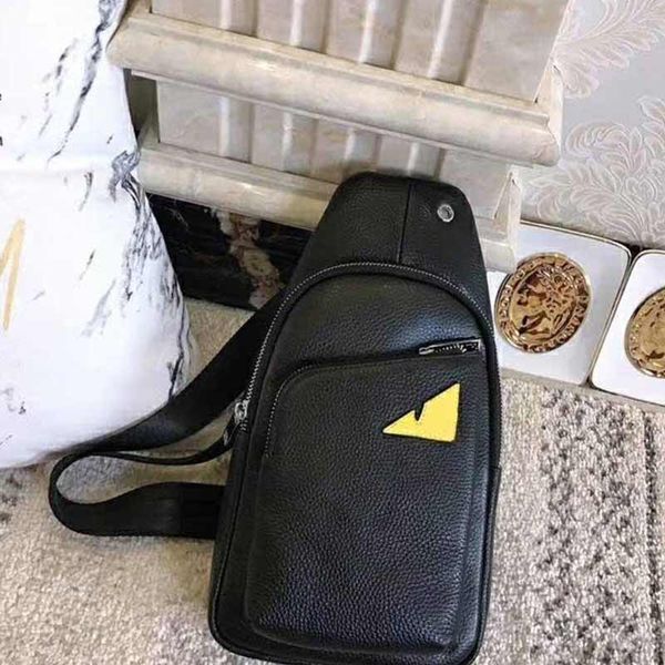 

2019 brand fashion designer bags classic casual man belt bags fashion crossbody bag Simple generous fanny pack