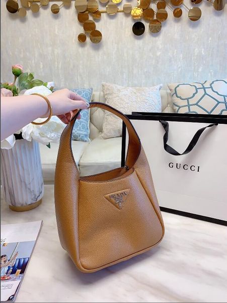 

2020 vintage lady handbag bucket bag fashion leisure simple cabinet 5 colors