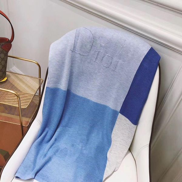 

Роскошный дизайнер вывесок многоцветный квадратный плед 4 цвета одеяло супер мяг