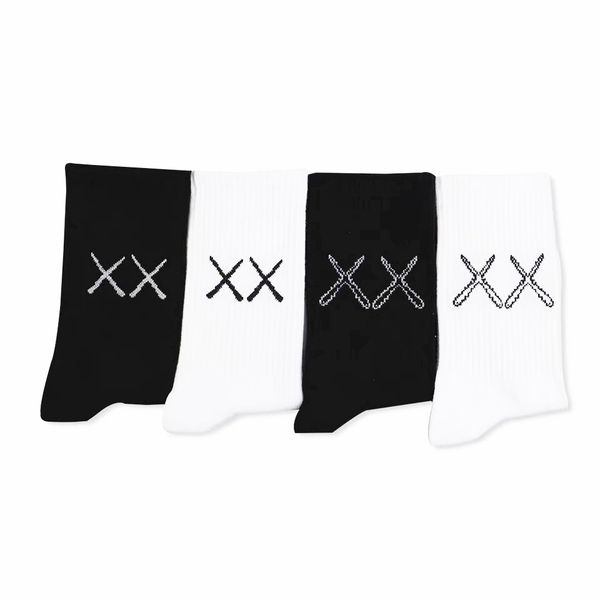 

ins co branding skateboard socks mens women college style with korean socks cotton street hip-hop lovers long fork socks black white