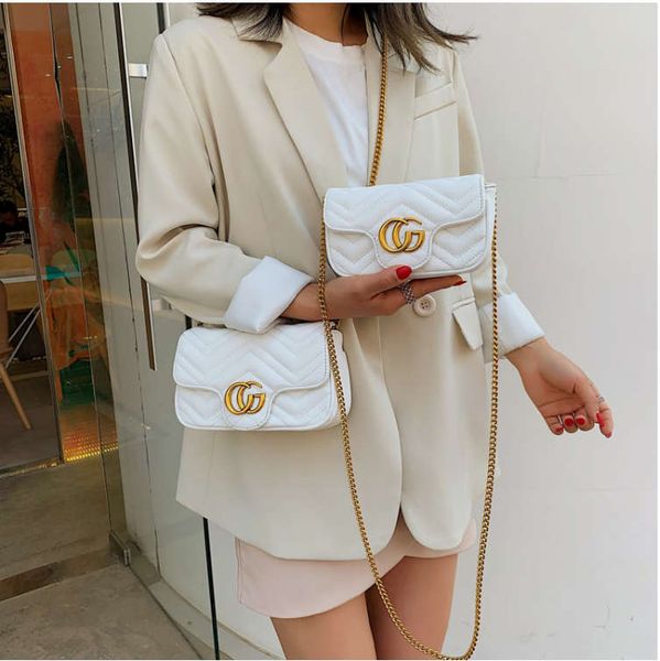 

Цепочка небольшая сумка женская 2019 новая корейская линия вышивки Lingge маленькая квадратная сумка Гонконг стиль дикий одно плечо сумка