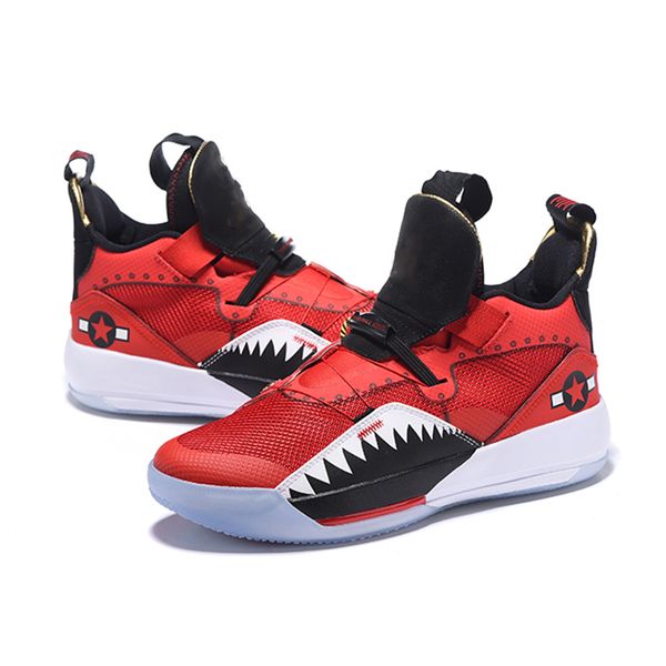 

Tênis de basquete cxf8305