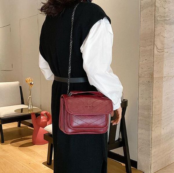 

selling women chain handbag large capacity one shoulder bags pu plain crossbosy messenger bag