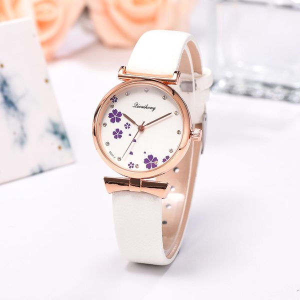 

simple flowers dial women creative watch popular brand quartz female clock retro watches vintage leather ladies wristwatches, Slivery;brown