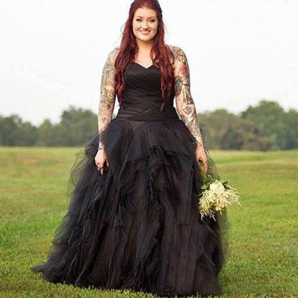

Свадебные платья больших размеров Сексуальные черные возлюбленные плиссе длиной до пола, тюль, волна, многоуровневая юбка, готическое свадебное платье