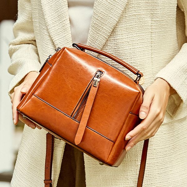 

2019 cowhide small bag new slanted bucket small bag leather women's handbag